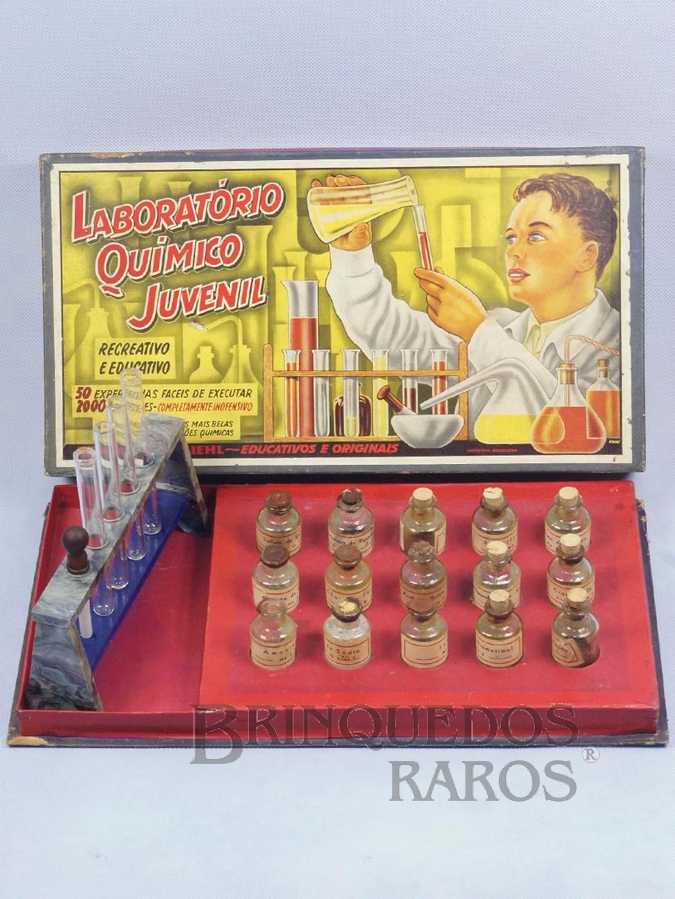 Brinquedo antigo Laboratório Químico Juvenil com 15 Frascos de Vidro caixa assinada Kraus Década de 1950