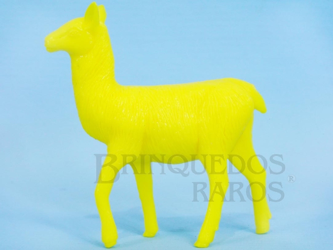 Brinquedo antigo Lhama de plástico amarelo Série Zoológico Década de 1970