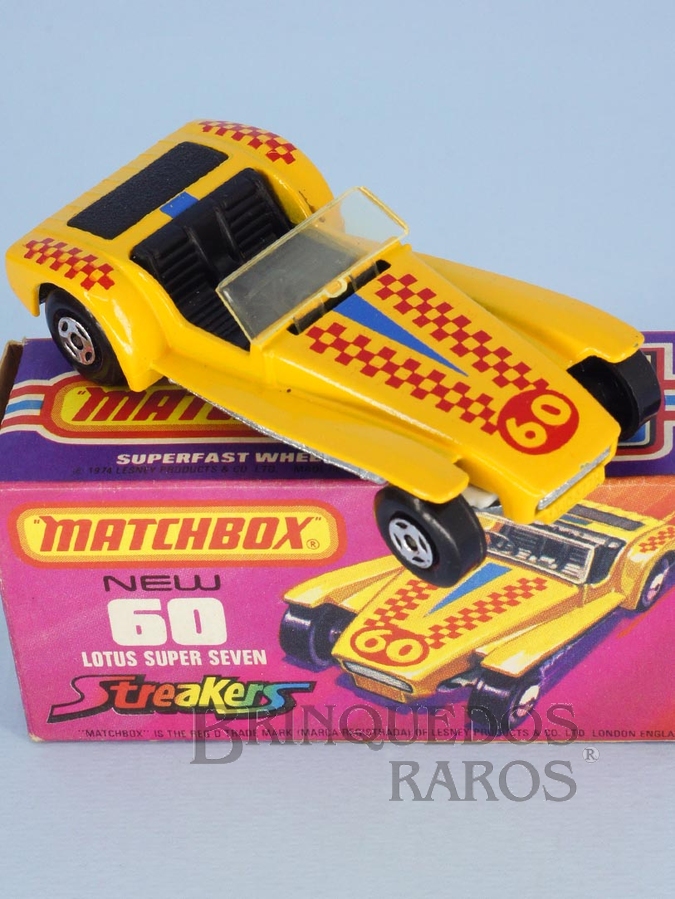 Brinquedo antigo Lotus Super Seven Superfast amarela numero 60