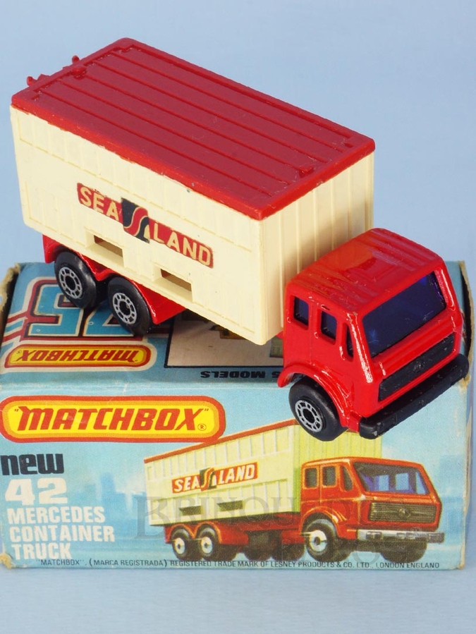 Brinquedo antigo Mercedes Benz Container Truck Superfast Sea Land