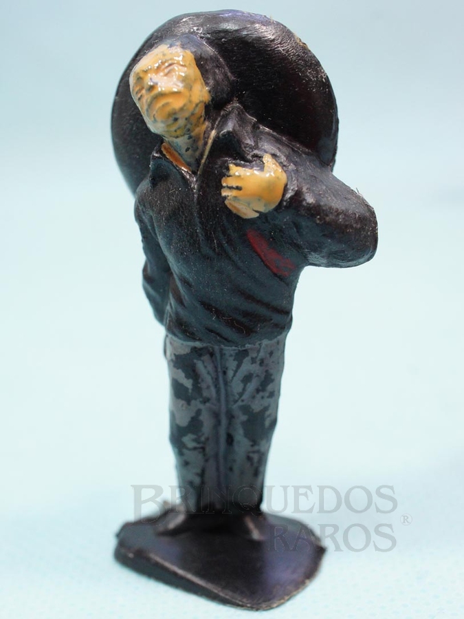 Brinquedo antigo Mexicano ferido Habitante da aldeia Calça cinza Série O Zorro distribuído pela Trol Década de 1970