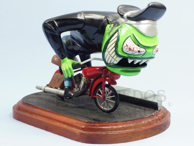 Brinquedo antigo Monstro Freddy Davey da Série Weird Ohs kit montado Década de 1960 



