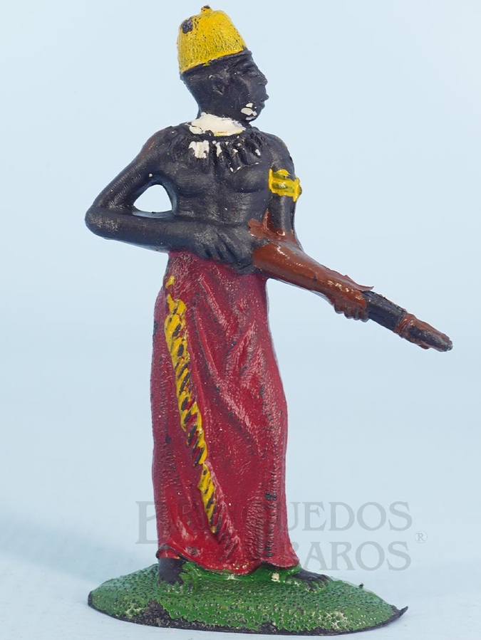 Brinquedo antigo Nativo de pé com Rifle Série Safari na África Década de 1970