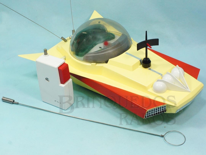 Brinquedo antigo Nave Espacial KX 2000 com 40,00 cm de comprimento Controle remoto via rádio Década de 1960