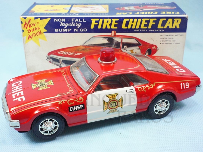 Brinquedo antigo Oldsmobile Toronado Fire Chief com 25,00 cm de comprimento Década de 1970