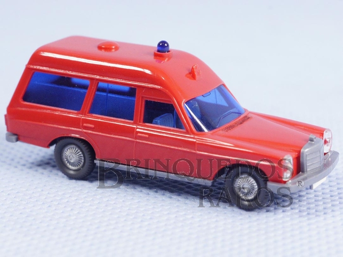 Brinquedo antigo Perua Mercedes Bens 200 Década de 1980