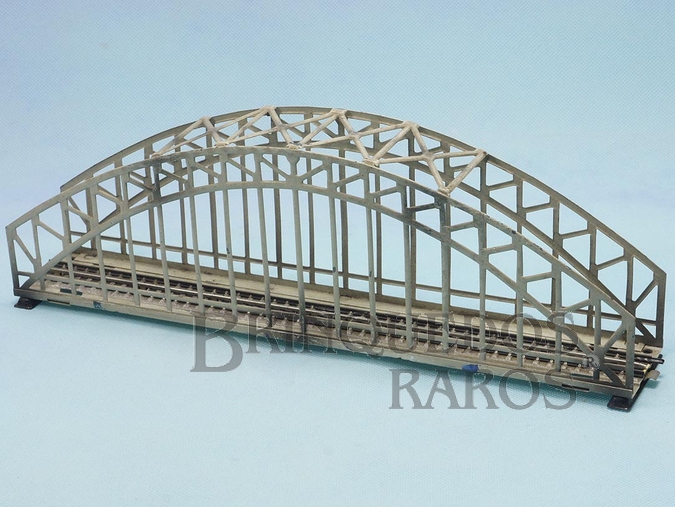 Brinquedo antigo Ponte em arco com 36,00 cm de comprimento Ano 1952 a 1969
