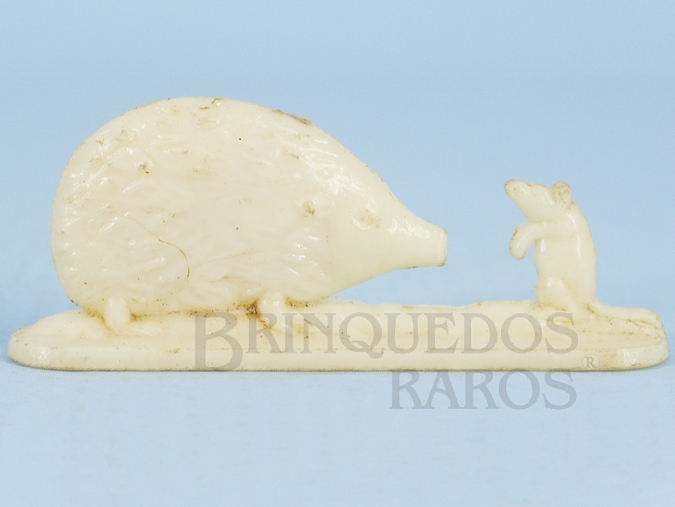 Brinquedo antigo Porco Espinho e Ratinho com 1,5 cm de altura Brinde Goma Pox e que também vinha em doces Década de 1960