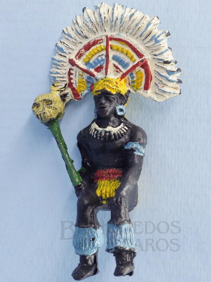 Brinquedo antigo Rei Africano no Trono Série África Misteriosa Década de 1960