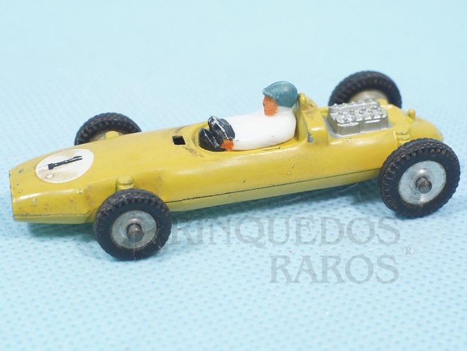 Brinquedo antigo Cooper Racing Car amarela Brazilian Dinky Toys número 240 Fabricado pela Brosol Carburadores na Década de 1970