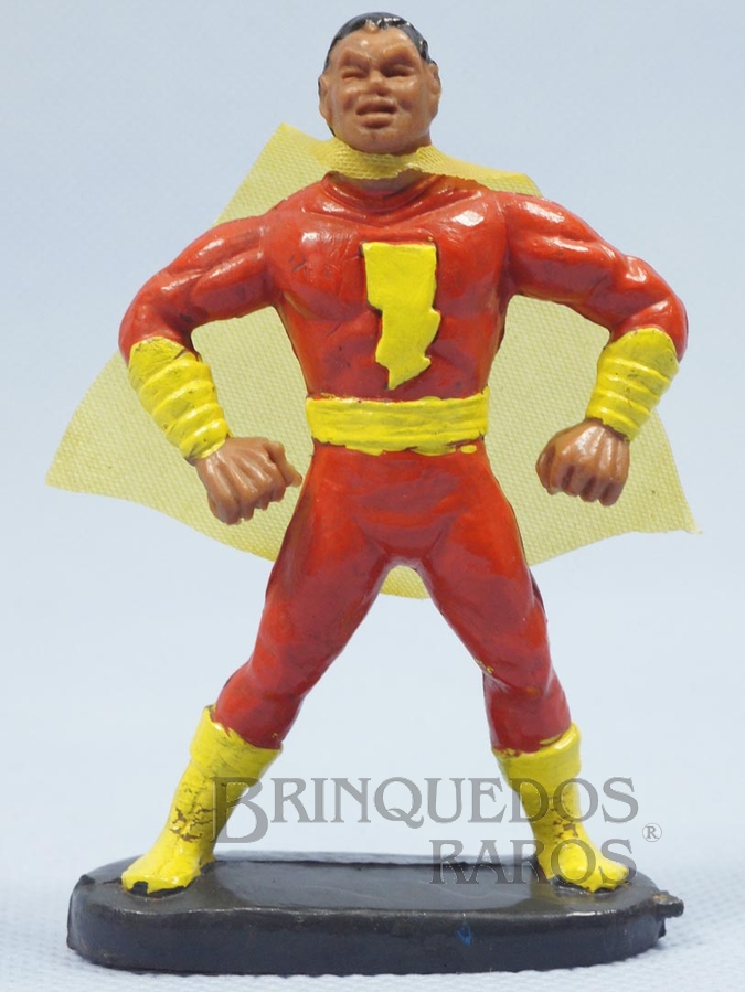 Brinquedo antigo Shazam de plástico pintado Completo com capa Década de 1970