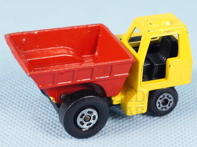 Brinquedo antigo Site Dumper Superfast caçamba vermelha