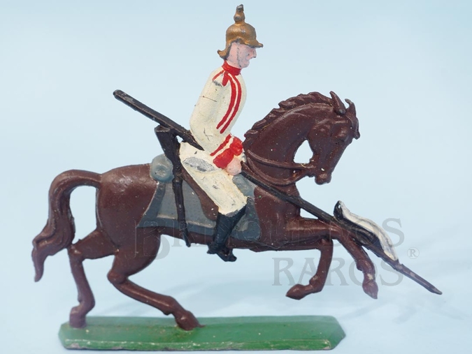 Brinquedo antigo Soldado a cavalo com lança 7,0 cm de altura Semi - Flat forma Schneider