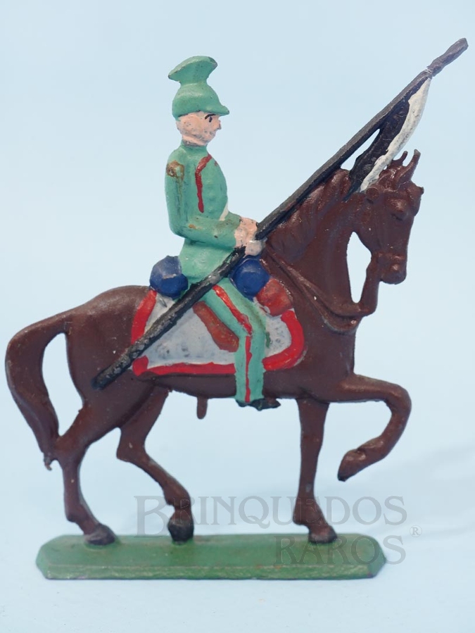 Brinquedo antigo Soldado a cavalo com lança 7,0 cm de altura Semi - Flat forma Schneider