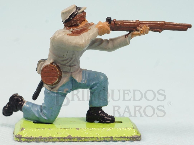 Brinquedo antigo Soldado Confederado Guerra de Secessão ajoelhado atirando com fuzil Série Deetail Década de 1970