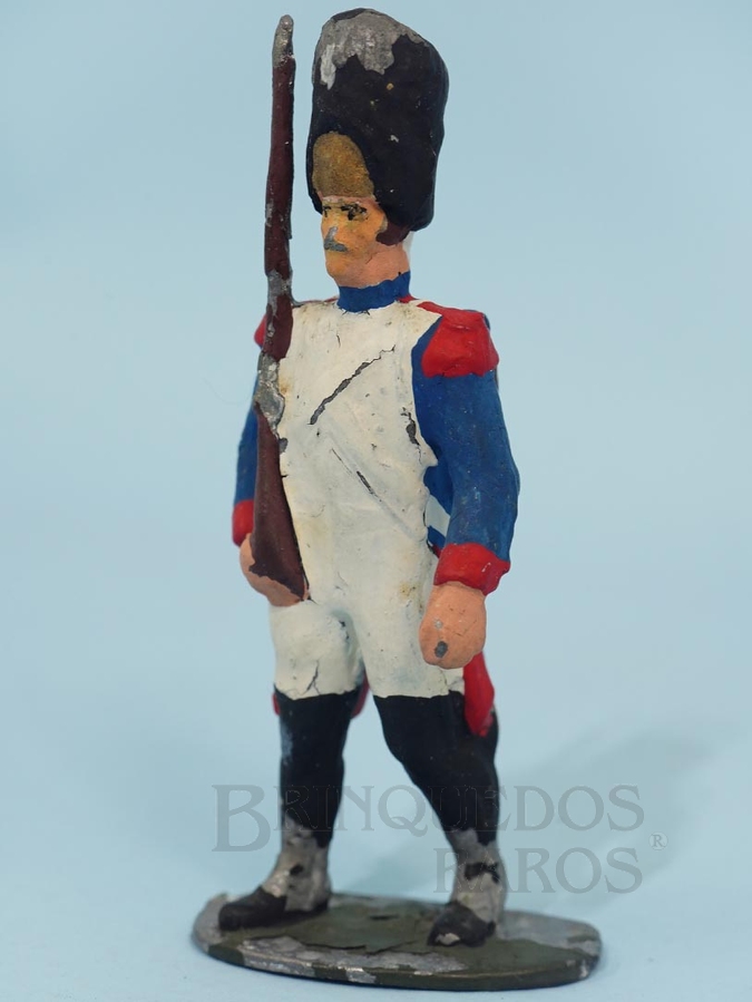 Brinquedo antigo Soldado Francês Século XIX marchando com fuzil Década de 1970