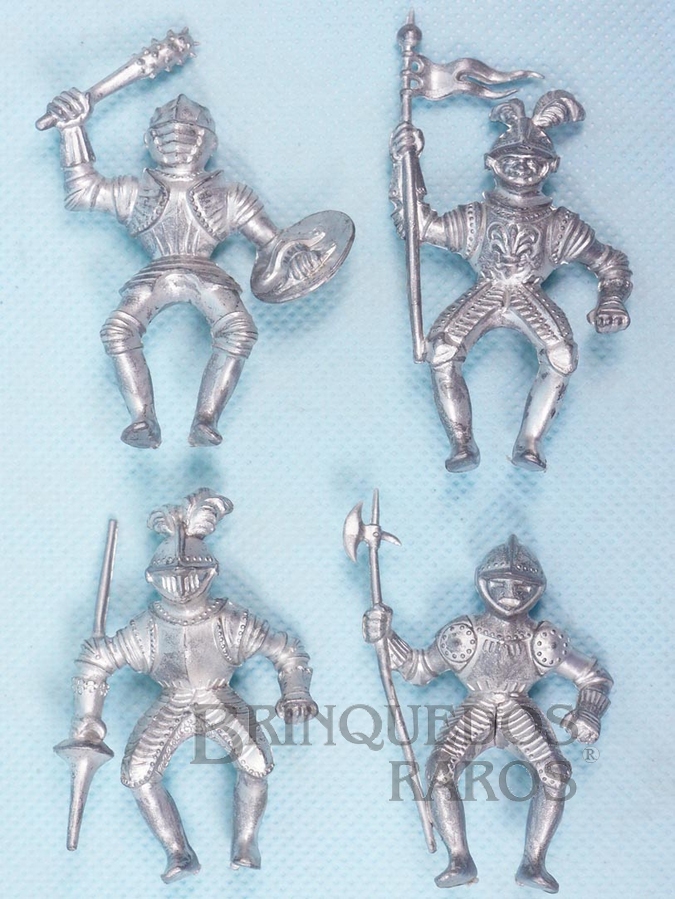 Brinquedo antigo Soldados Medievais montados à cavalo Preço por unidade Década de 1970