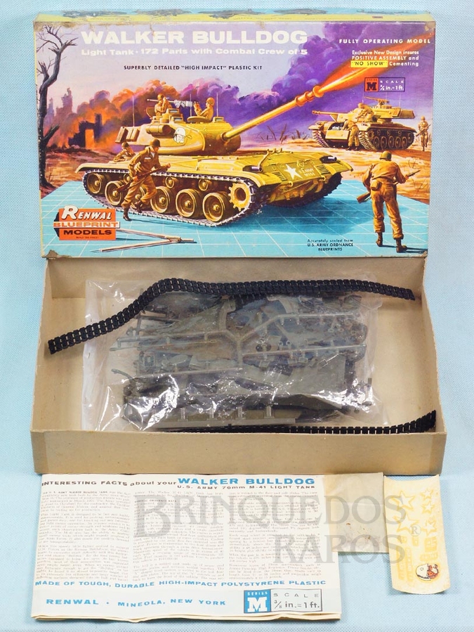 Brinquedo antigo Tanque de Guerra Walker Bulldog Década de 1960