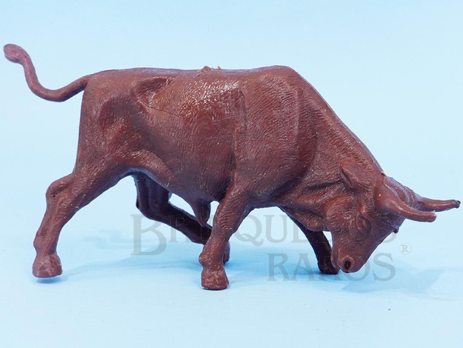 Brinquedo antigo Touro de plástico marrom Fazenda Chaparral Década de 1970