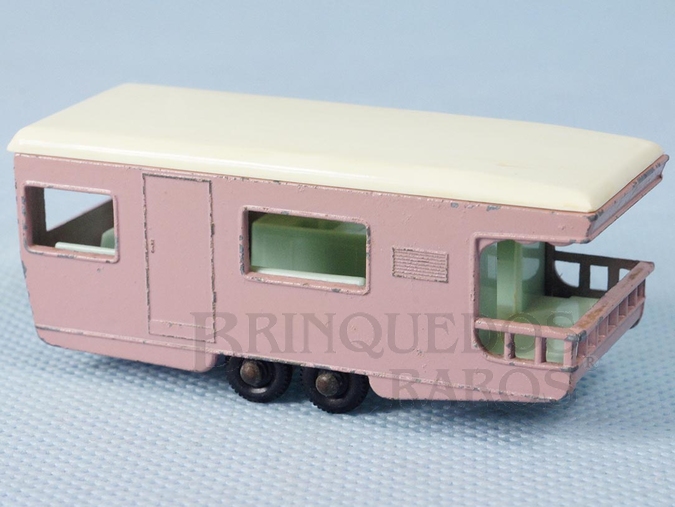 Brinquedo antigo Trailer Caravan black plastic Regular Wheels rosa