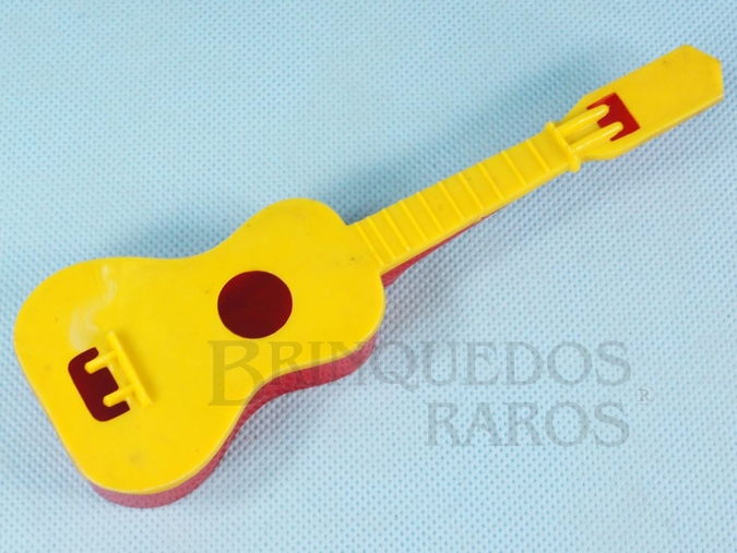 Brinquedo antigo Violão para elásticos com 17,00 cm de comprimento Década de 1960