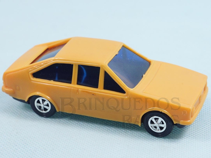 Brinquedo antigo Volkswagen Passat da Jamanta Comando Eletrônico Década de 1970