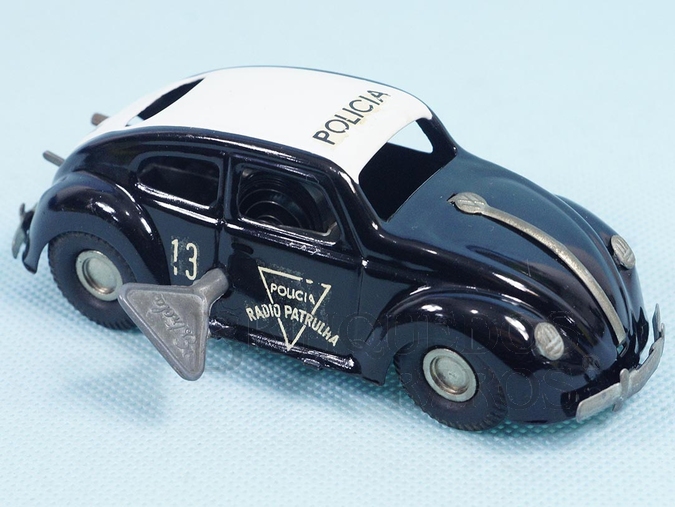 Brinquedo antigo Volkswagen Sedan Polícia Rádio Patrulha com 12,00 cm de comprimento Ano 1963