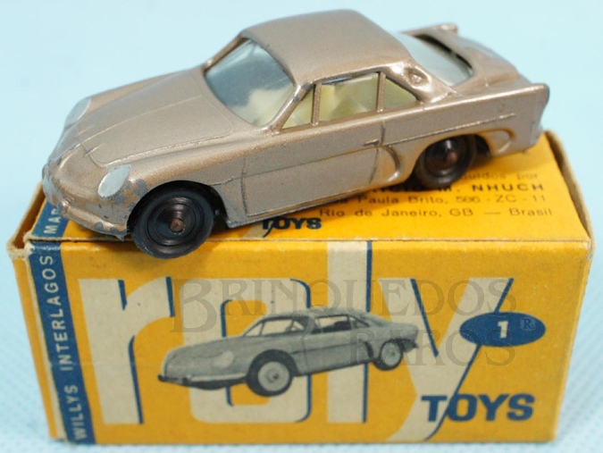Brinquedo antigo Willys Interlagos Berlineta com 7,00 cm de comprimento Dourado metálico Década de 1960