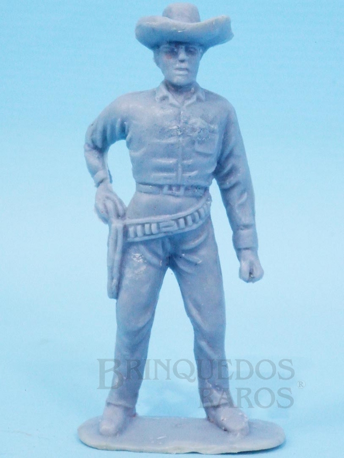 Brinquedo antigo Xerife de pé sacando o revolver Semelhante a Figura Gulliver Década de 1990